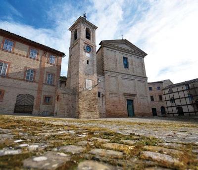 PIAZZA XXV APRILE - Alteta